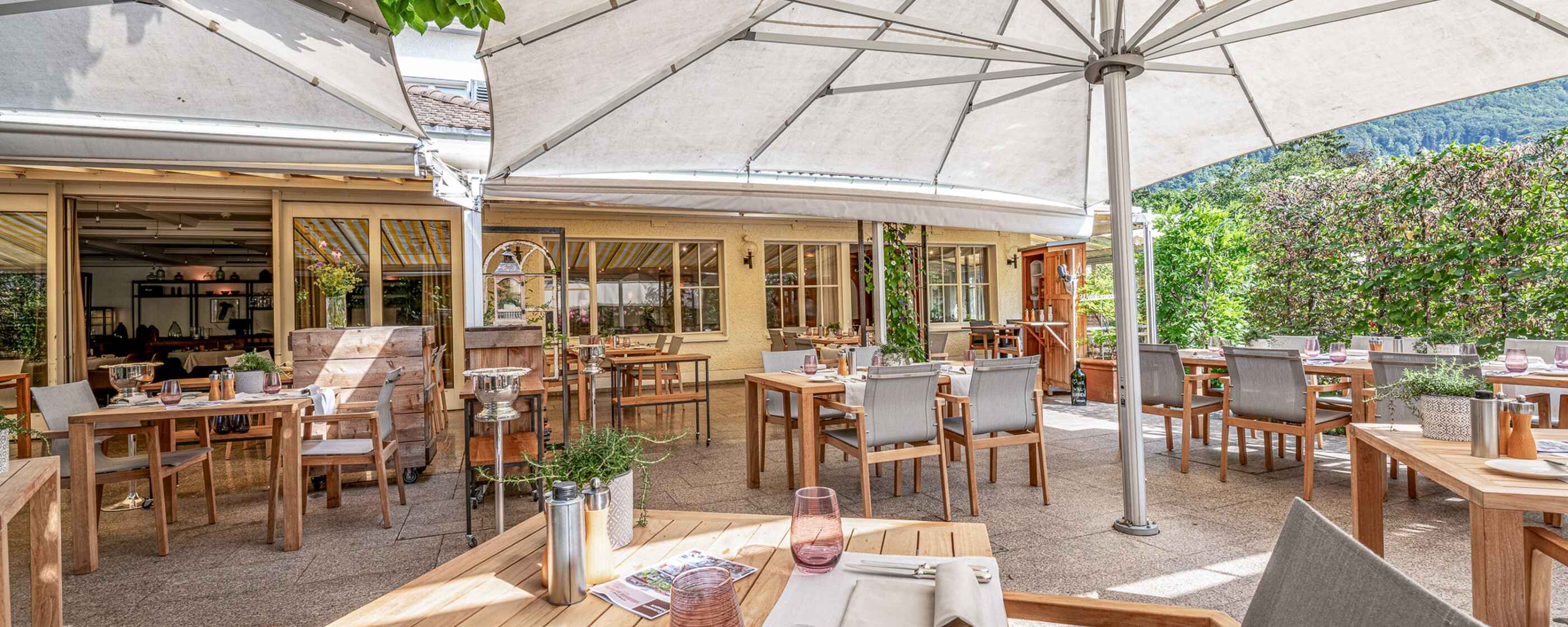 Landhotel Hirschen, Erlinsbach: Garten Restaurant