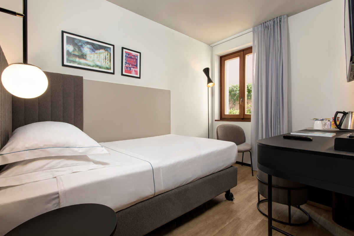 Hotel Lugano Dante, Lugano: Basic Zimmer