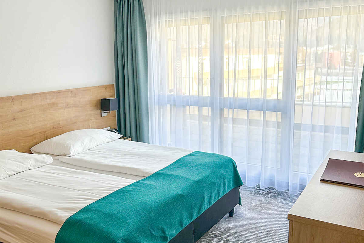 Hotel Central, Davos: Zwei-Zimmer Suite mit Balkon