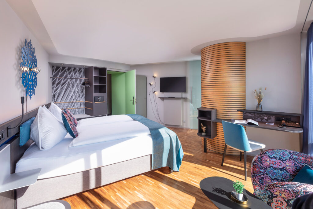 Hotel Sedartis, Thalwil: Garden Double Room mit Terrasse