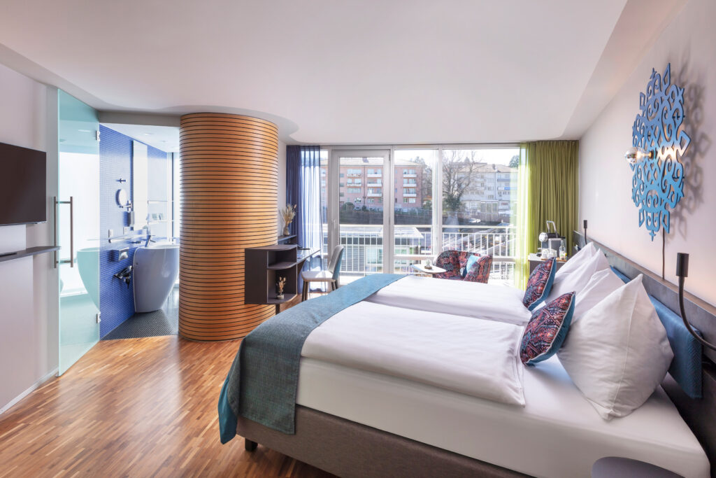 Hotel Sedartis, Thalwil: Garden Double Room mit Terrasse