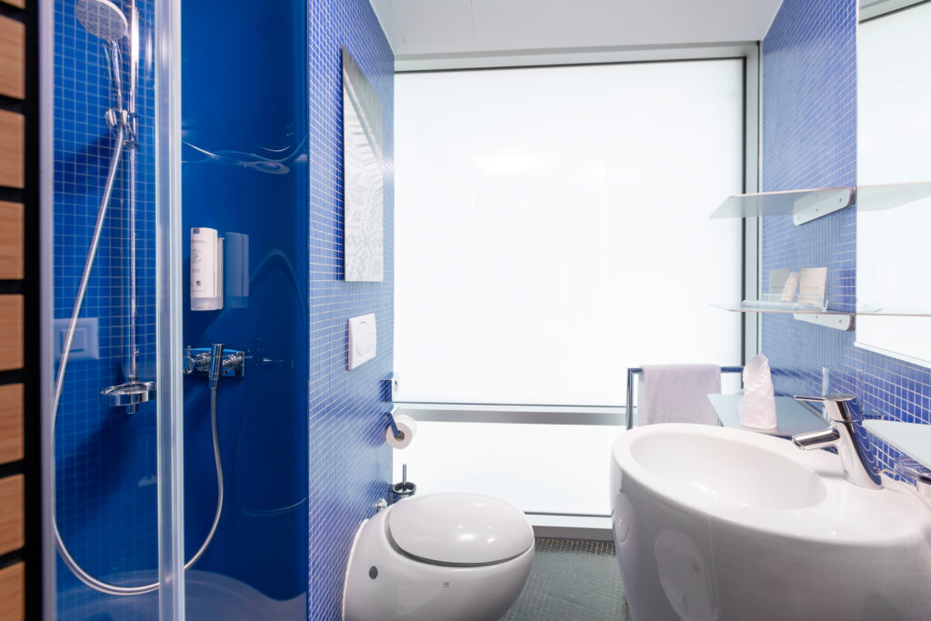 Hotel Sedartis, Thalwil: Family Two Bedroom mit Terrasse