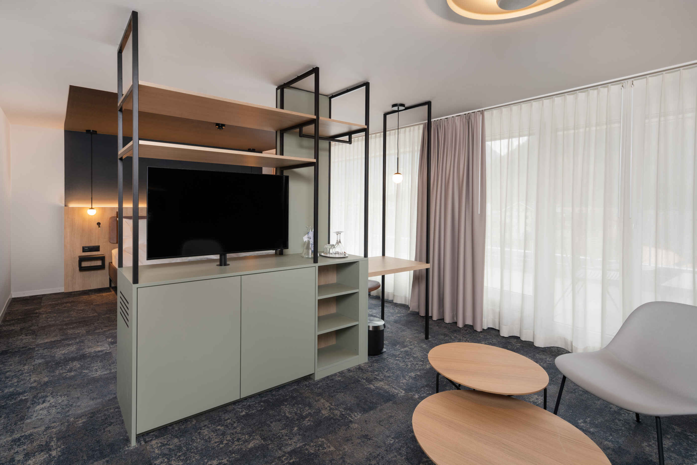 Hotel Stella, Interlaken: Panoramazimmer mit Dachterrasse