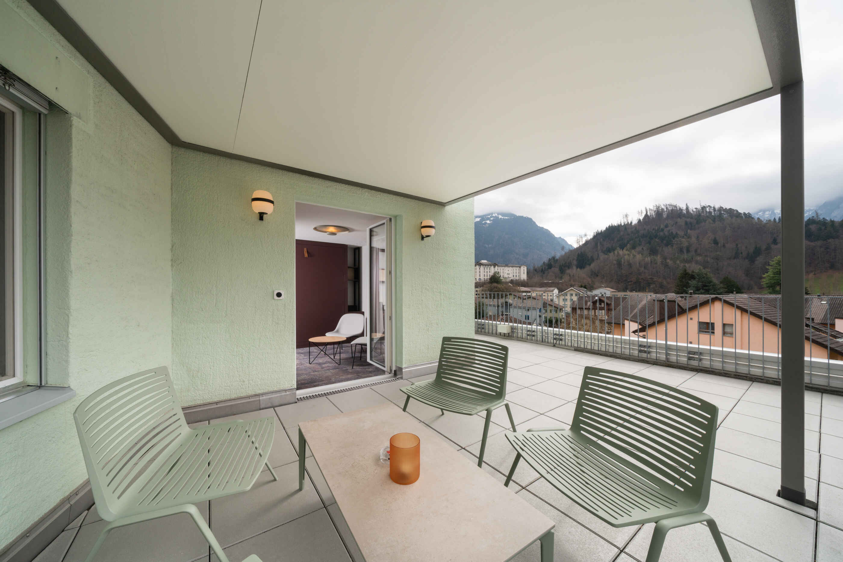 Hotel Stella, Interlaken: Panoramazimmer mit Dachterrasse