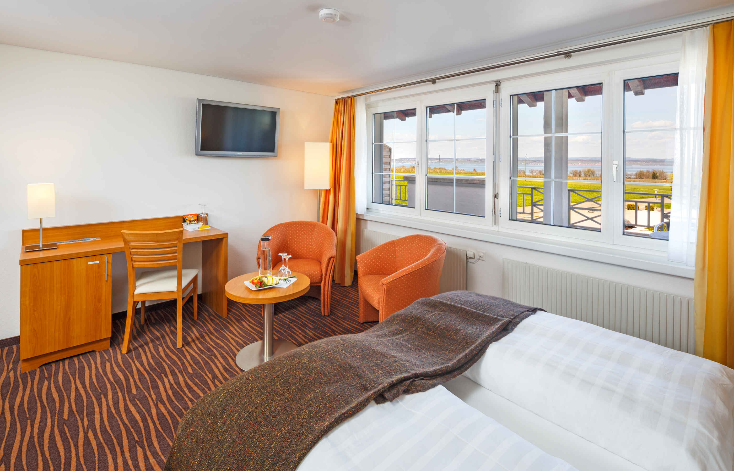 Hotel Seemöwe, Güttingen: Doppelzimmer - Seeseite