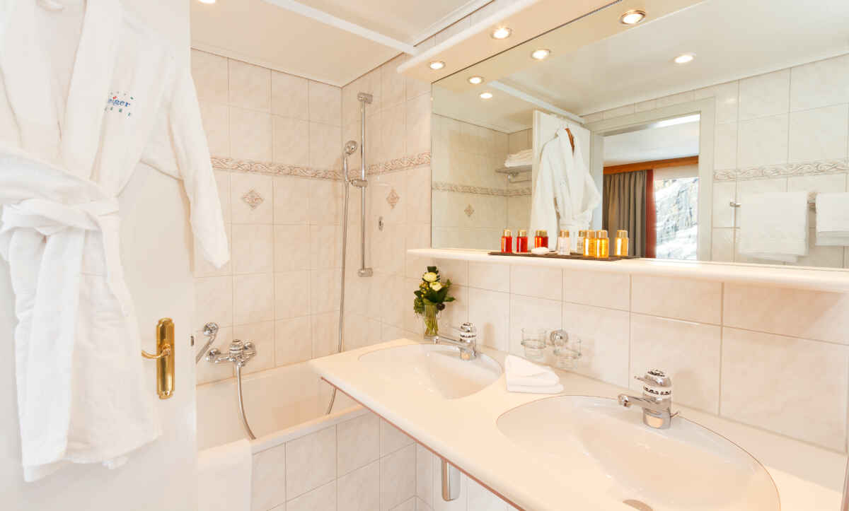 Hotel Eiger, Mürren: Doppelzimmer mit Eiger Bergblick