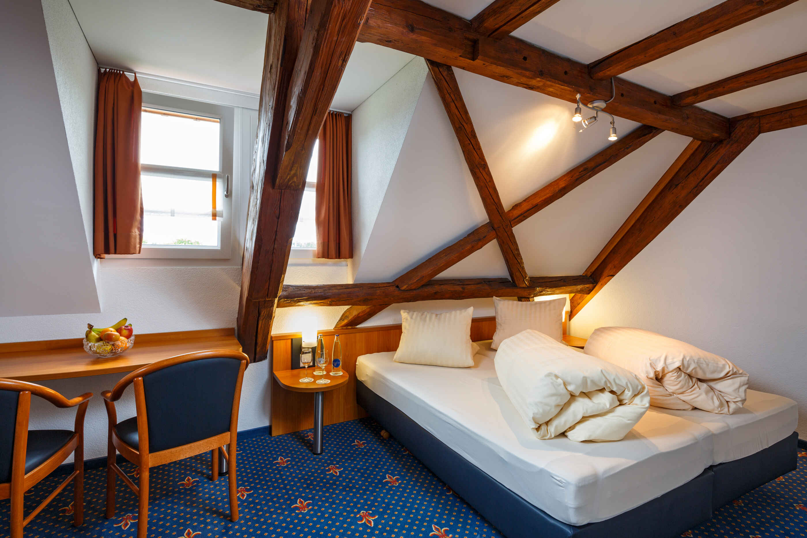 Historische Residenz Lindeneck, Güttingen: Dopplerzimmer Seeseite