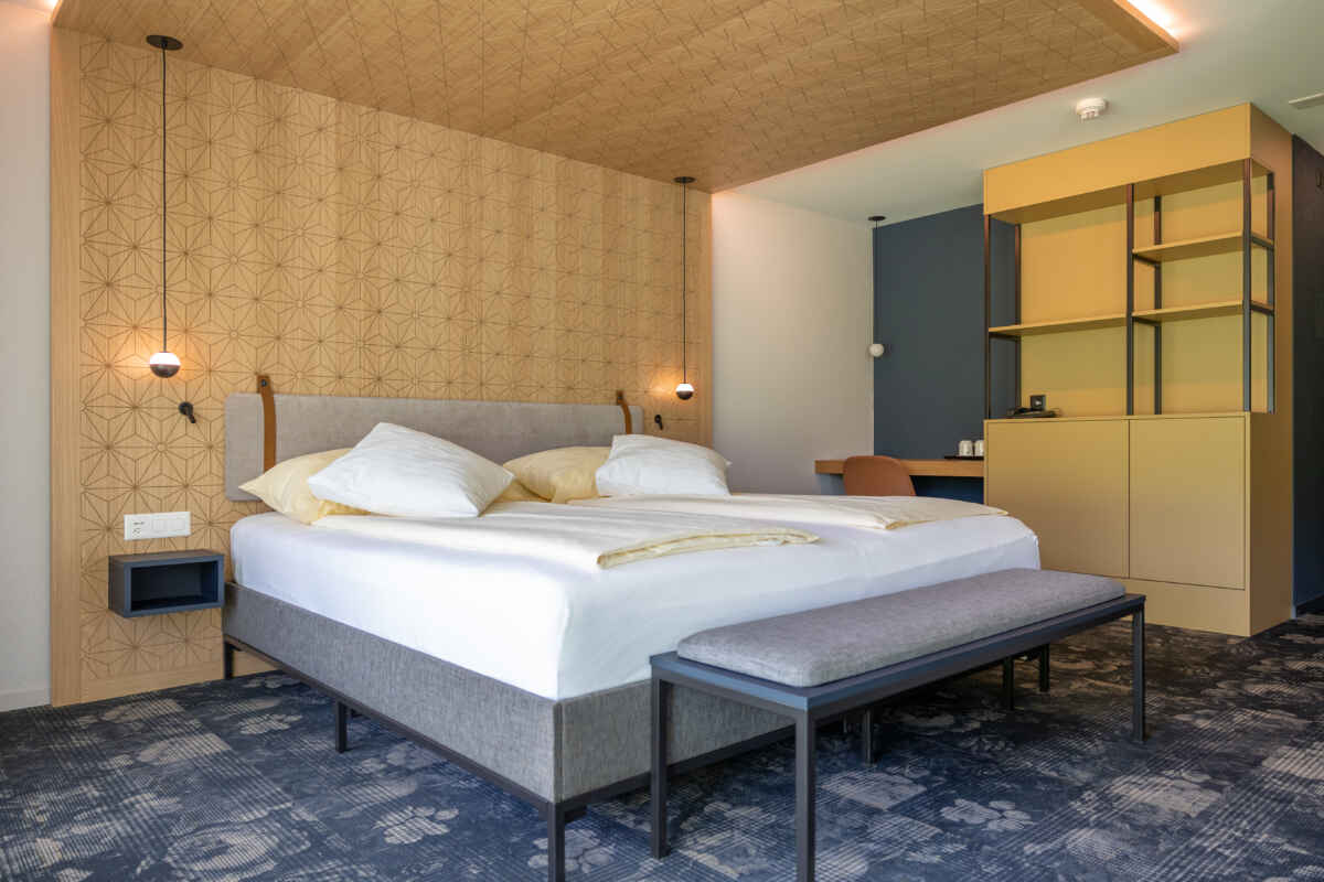 Hotel Stella, Interlaken: Geräumiges Zimmer für 1 bis 4 Personen