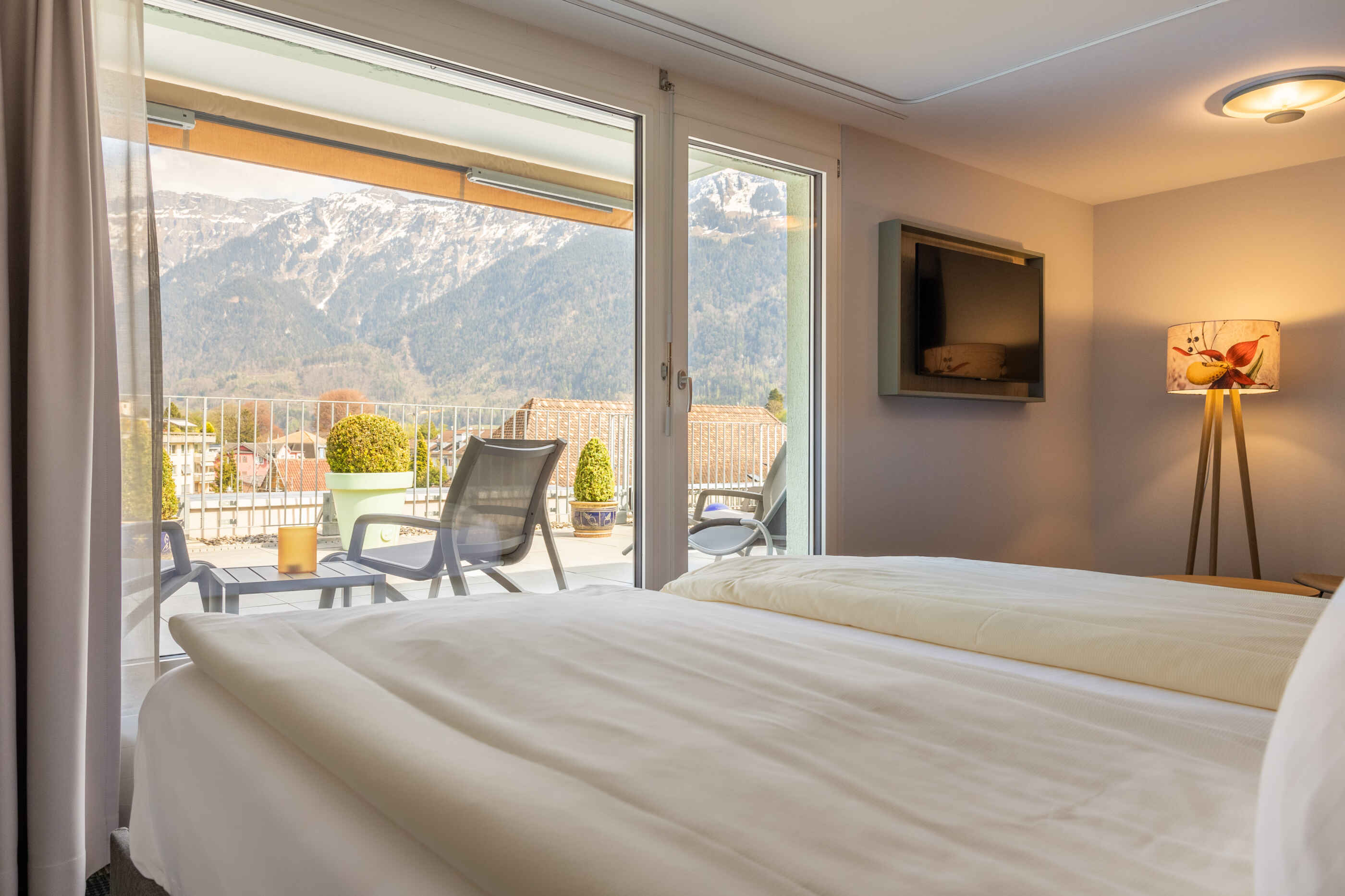 Hotel Stella, Interlaken: Geräumiges Zimmer für 1 bis 4 Personen