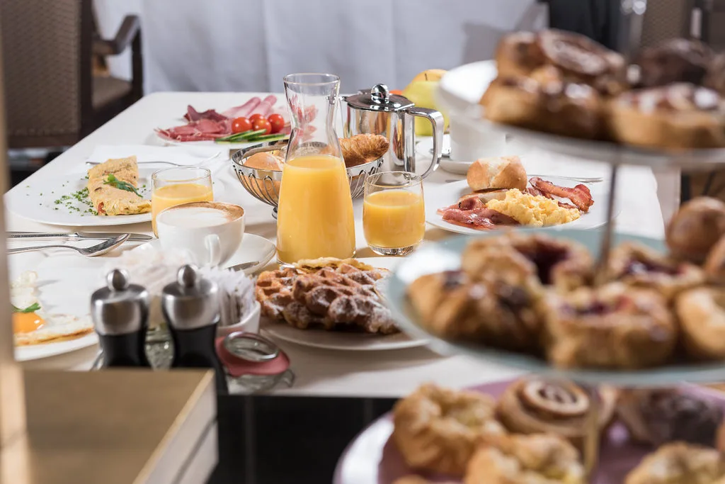 Hotel Schweizerhof, St. Moritz: Frühstücksbuffet