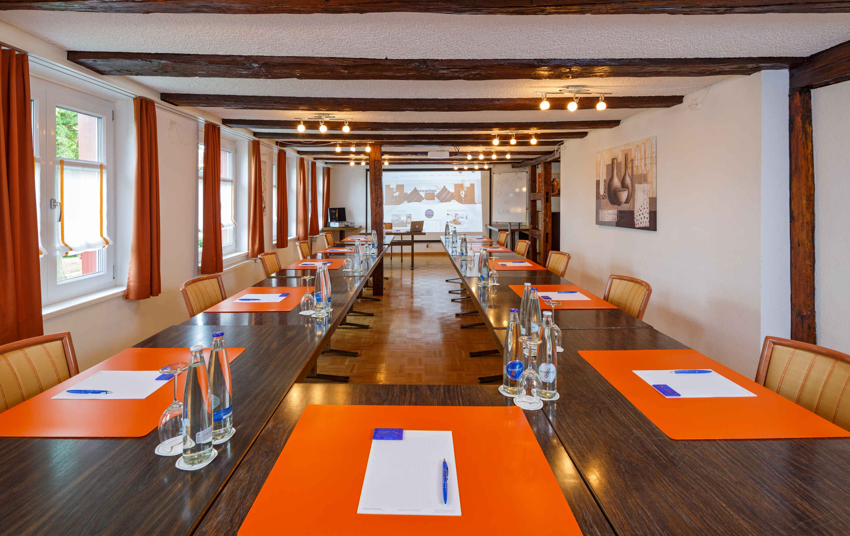 Historische Residenz Lindeneck, Güttingen: Lindensaal