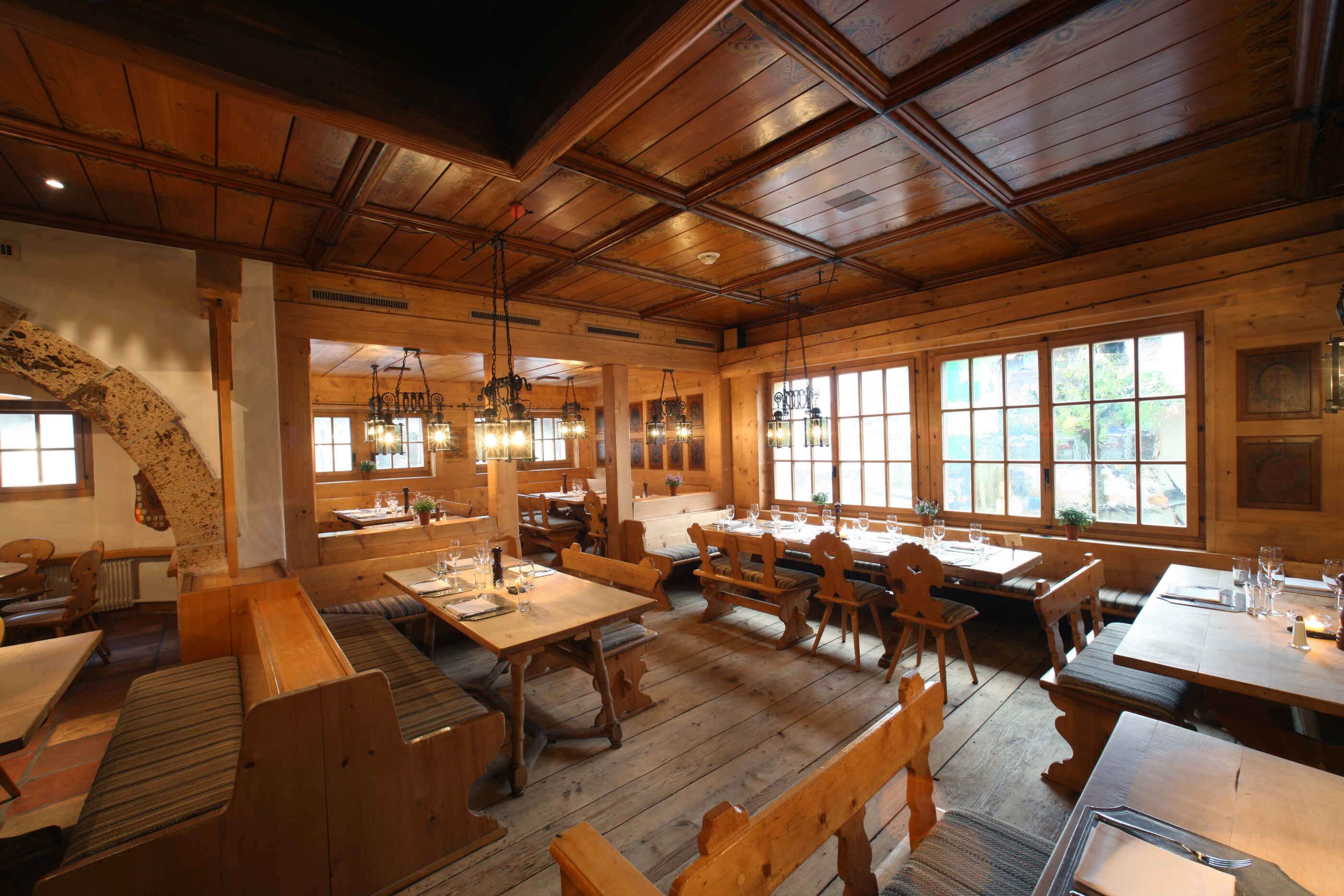 Hotel Bernerhof, Gstaad: Restaurant La Gare