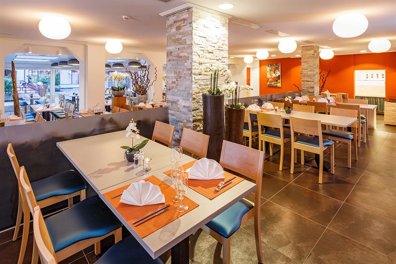 Hotel Olten, Olten: Restaurant Holz&Stein