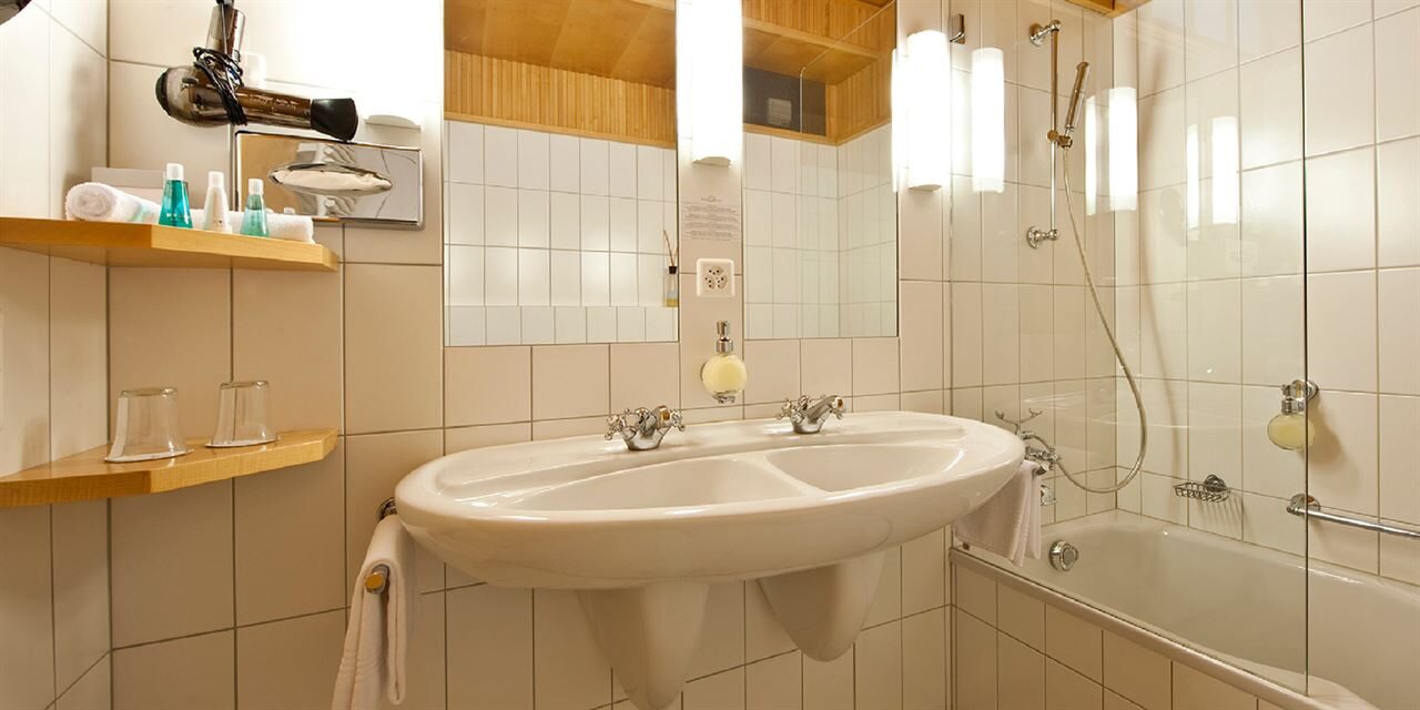 Hôtel Schweizerhof, St. Moritz : Chambre simple standard 