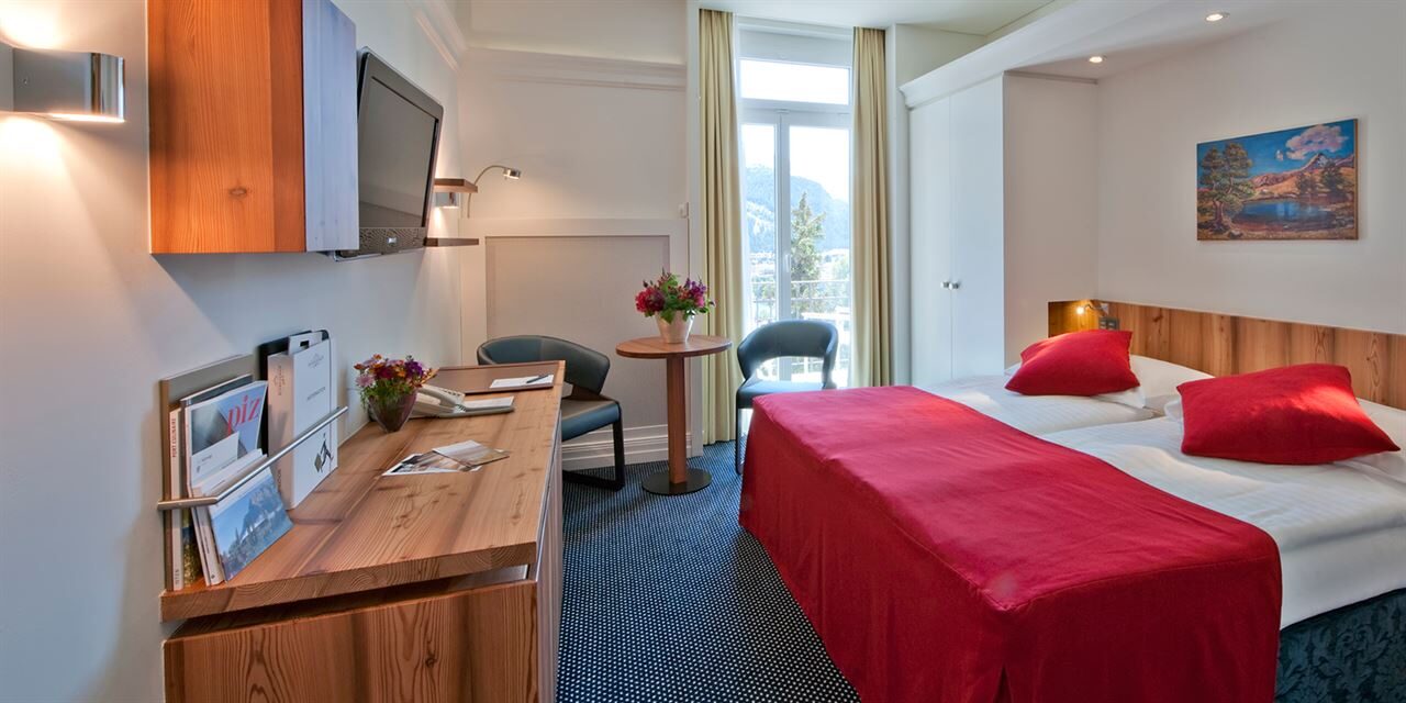 Hôtel Schweizerhof, St. Moritz : Salle de bain standard