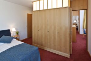 Hôtel Schweizerhof, St. Moritz : chambre double supérieure avec vue sur le lac "Piz da Staz 