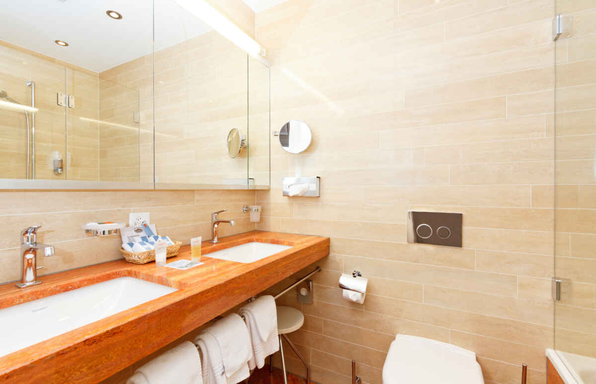 Familienzimmer mit Bergsicht