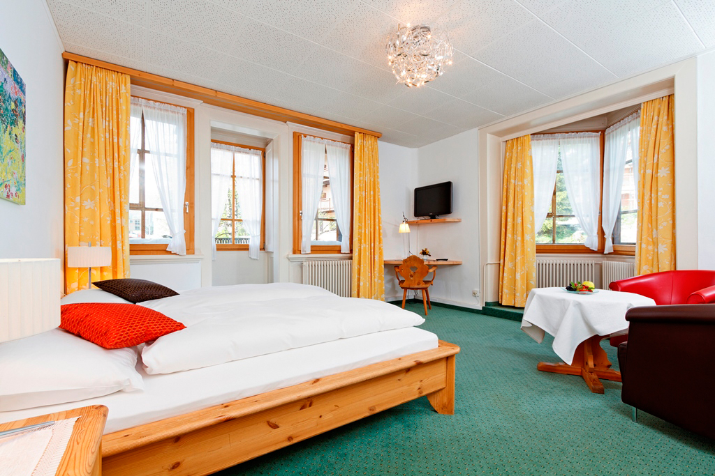 Familienzimmer mit Bergsicht