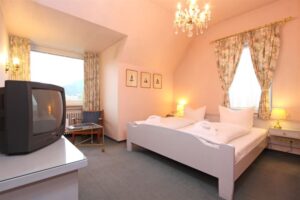 Familienzimmer mit Bergsicht