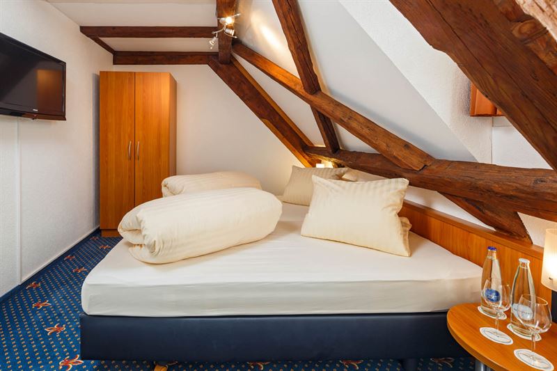 Historische Residenz Lindeneck, Güttingen: Familien Zimmer