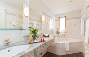 Hotel Eiger, Mürren: Suite mit einem Schlafzimmer und Eiger Bergblick