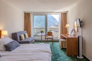 Hotel Metropole, Interlaken: Doppelzimmer Queen Size Deluxe (7. bis 14. Etage)