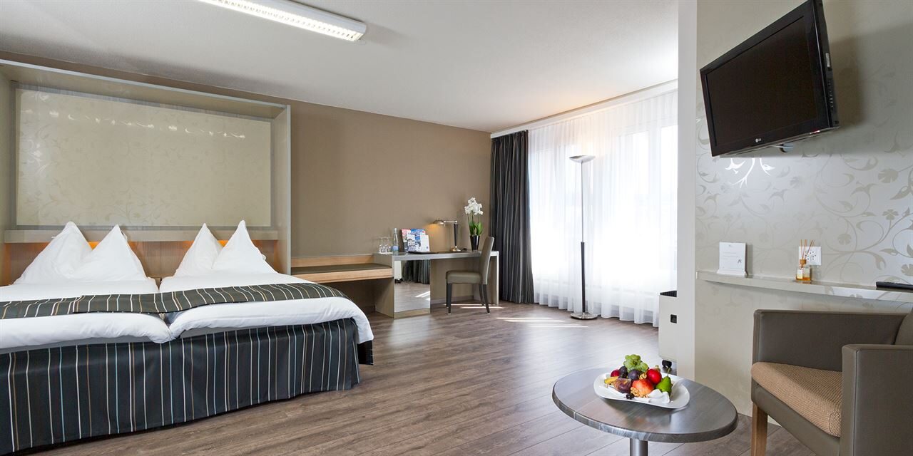 Hotel Olten, Olten: Doppelzimmer Strassenseite oder Bahnseite mit Klimaanlage