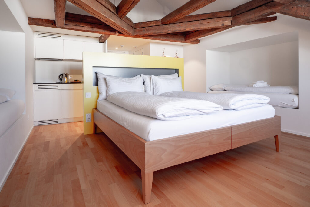 Familienzimmer mit Kochnische