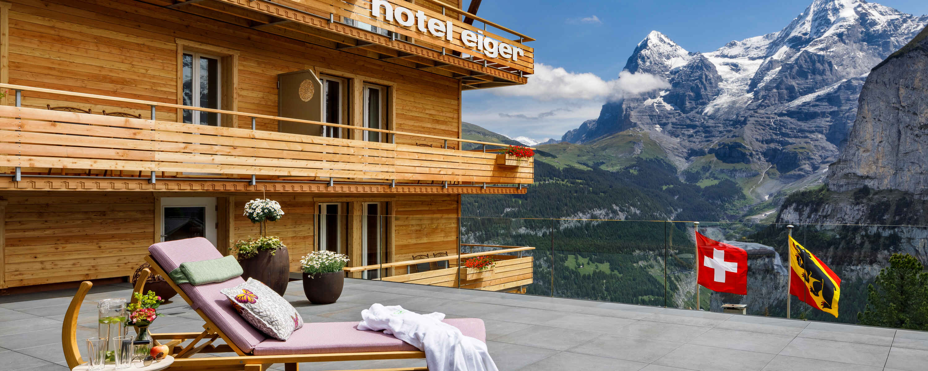 Hotel_Eiger_Mürren_Wellness_Terrasse-01
