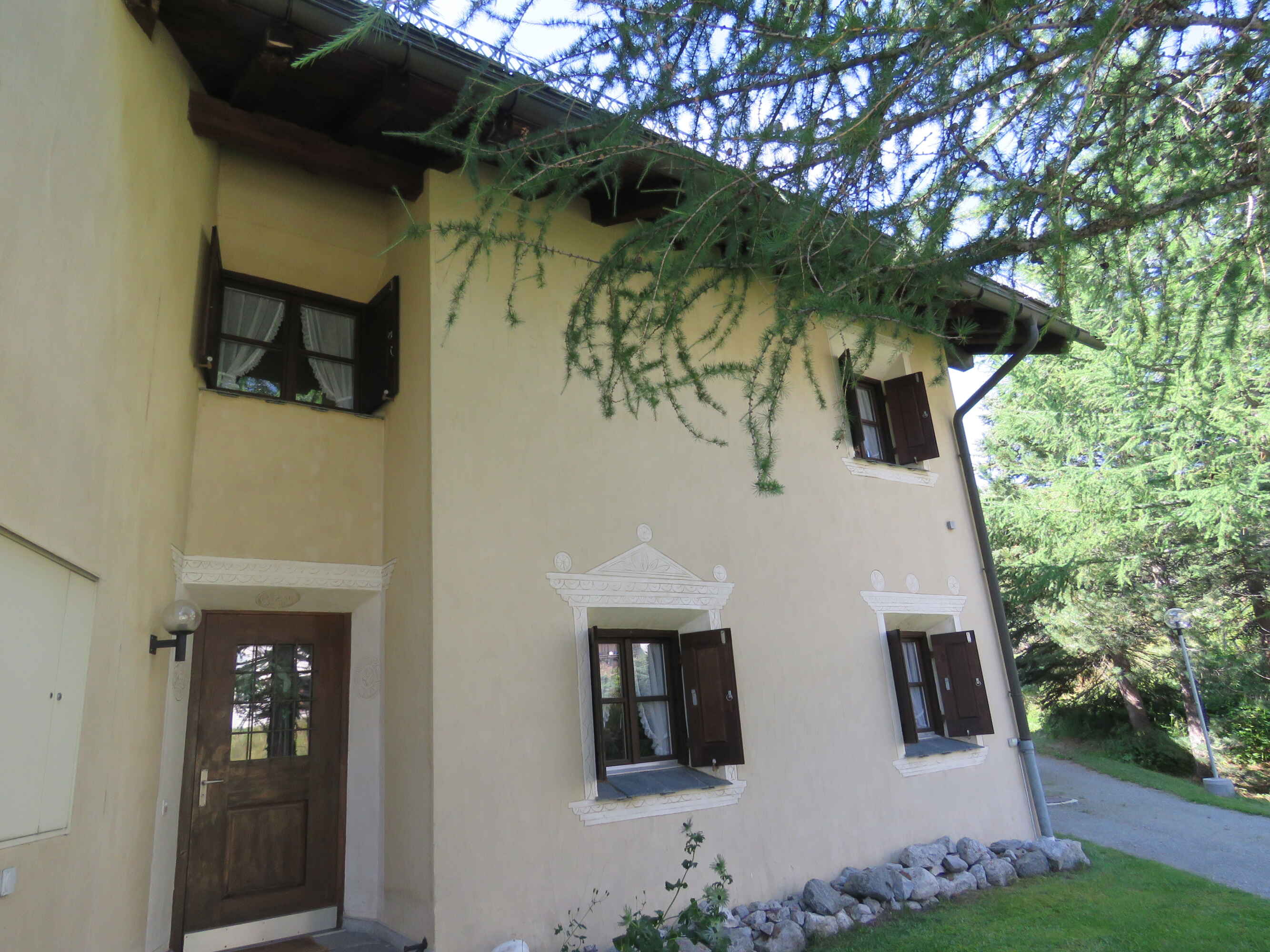 Apartment Schweizerhaus, Maloja: Ferienhaus La Planüra